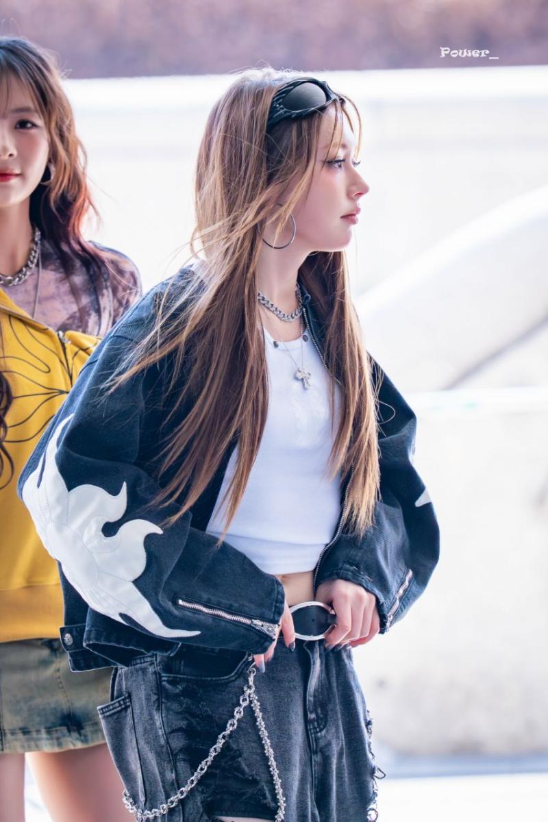 피프티피프티 문샤넬