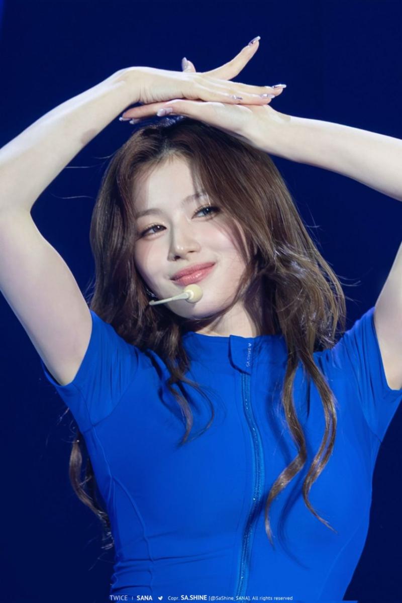 트와이스 사나