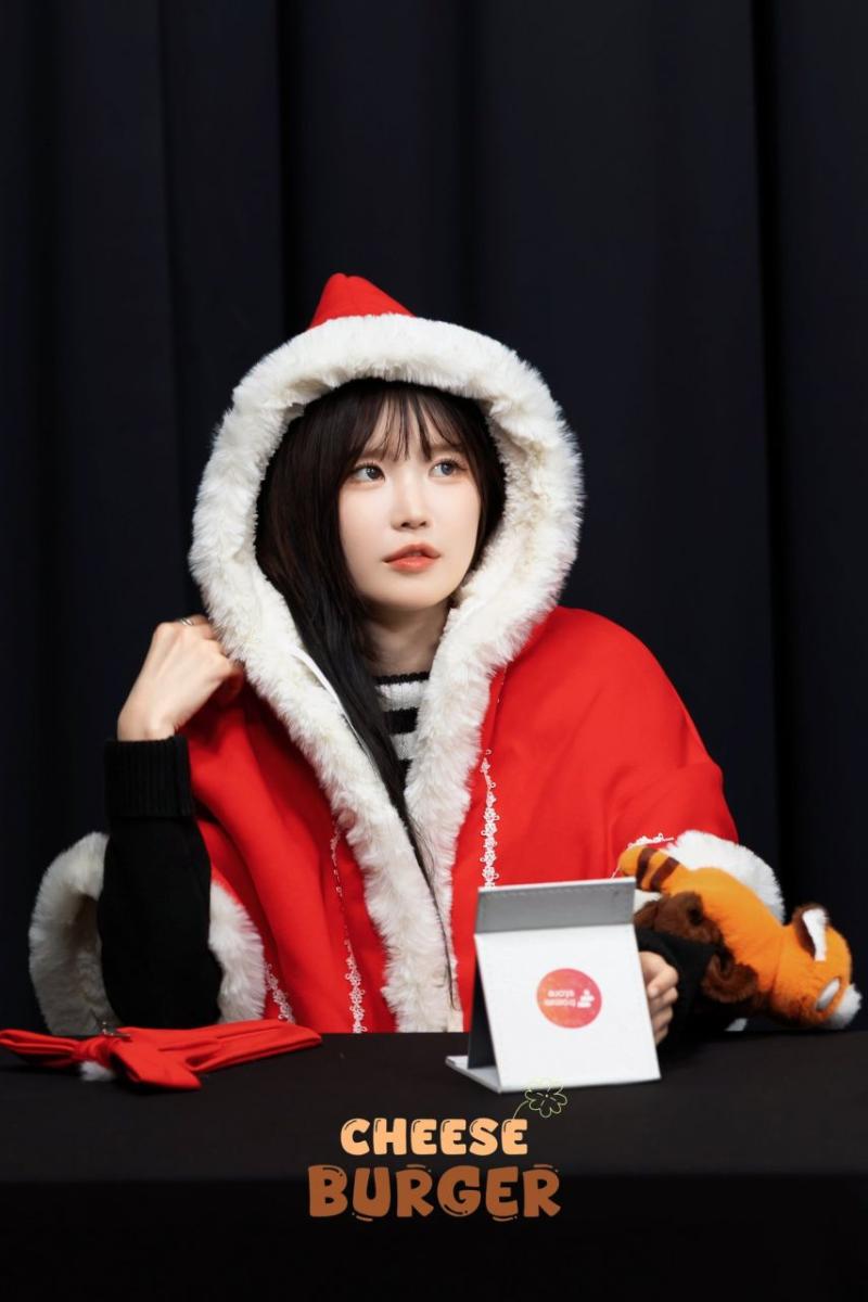 프로미스나인 송하영
