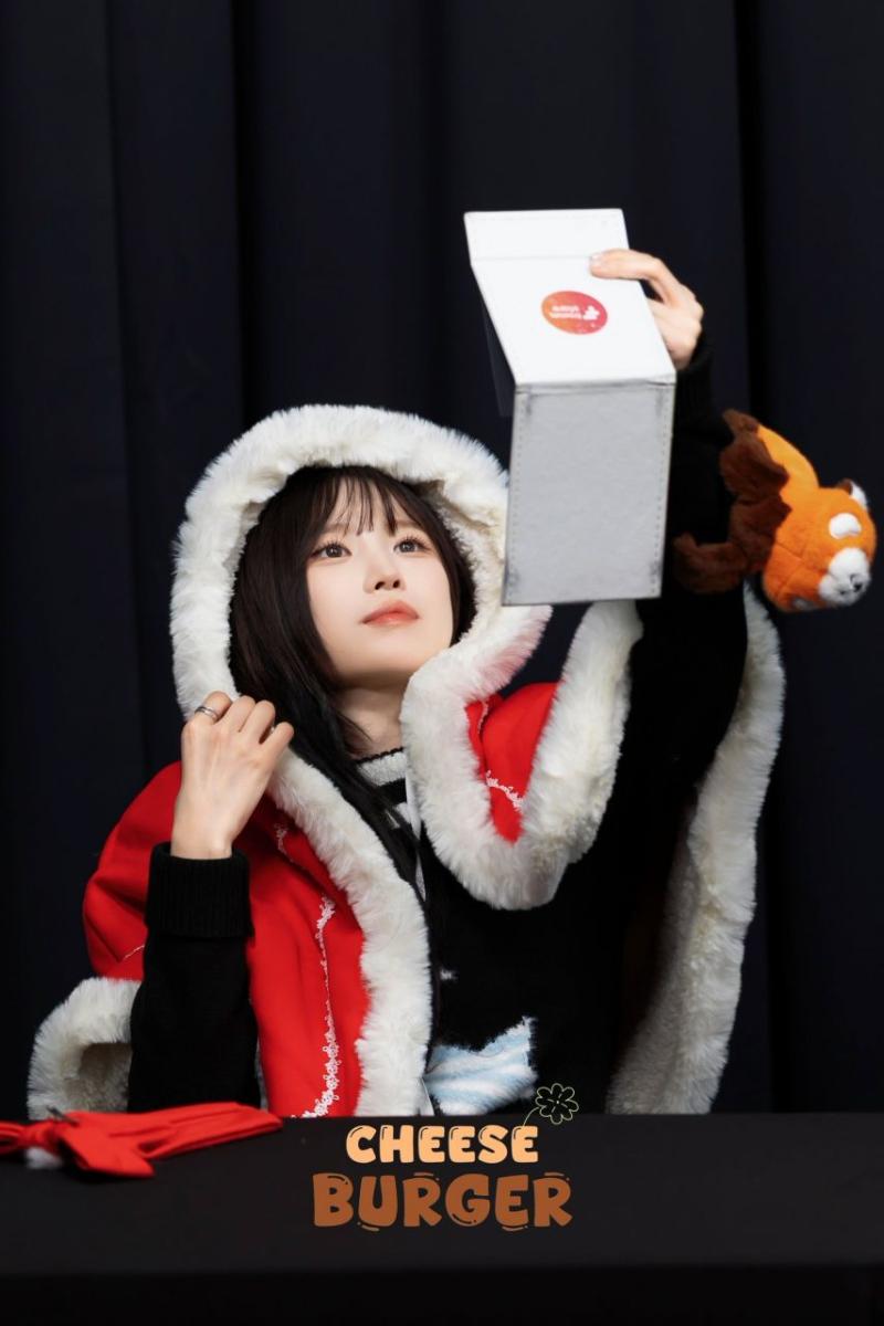 프로미스나인 송하영