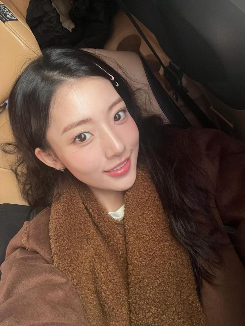 정다빈/ 윤가이 인별 레이디두아