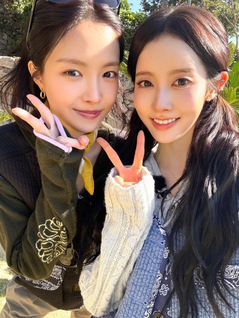 시은 STAYC스테이씨 인별 호텔도깨비 with 손나은 고두심