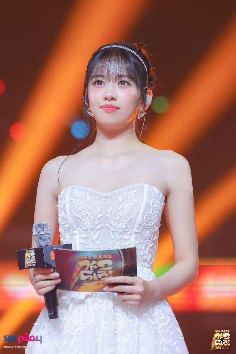 아이브 안유진