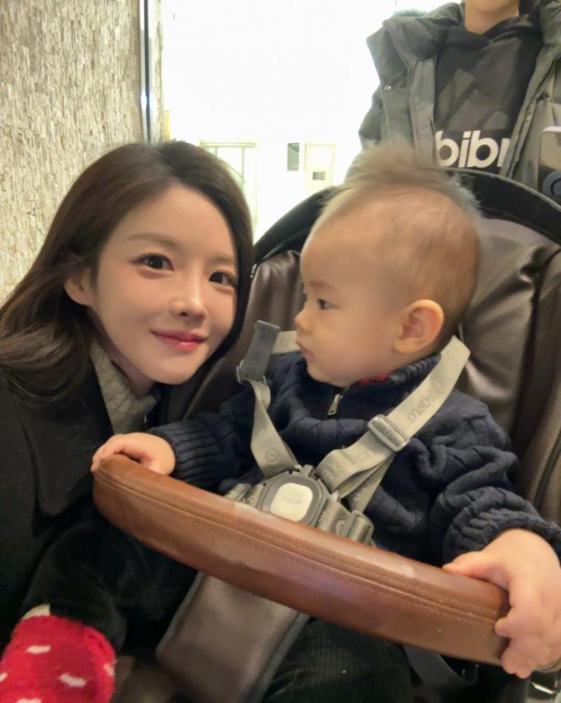 김효진 아나운서