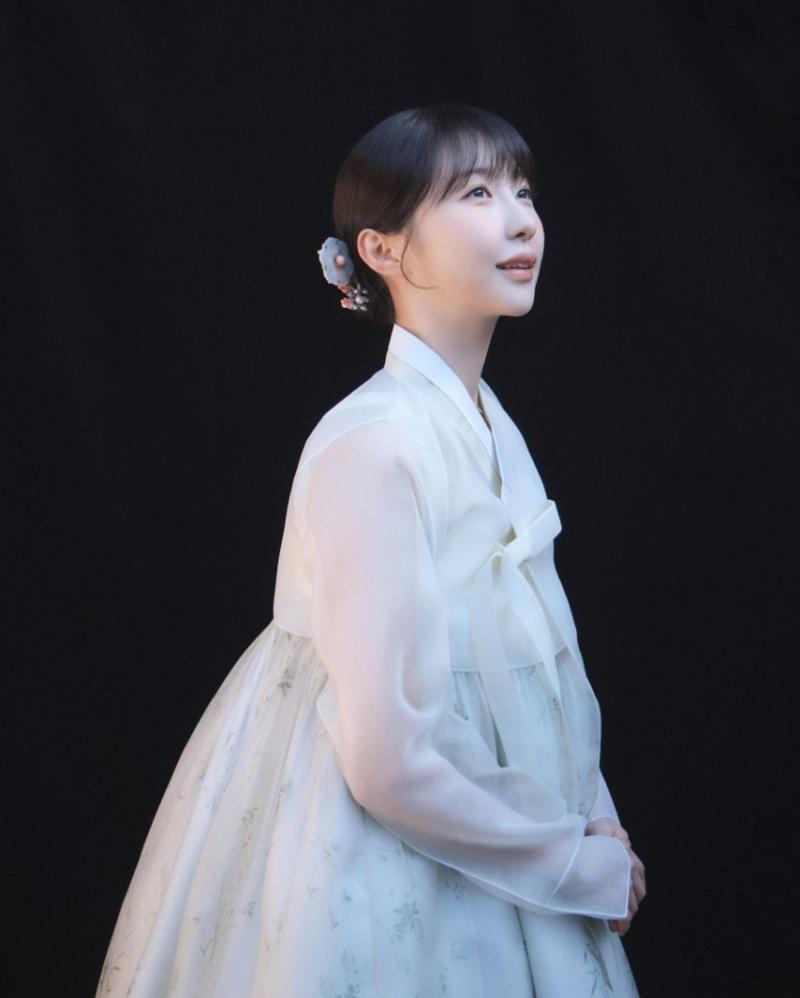 주현영 한복화보