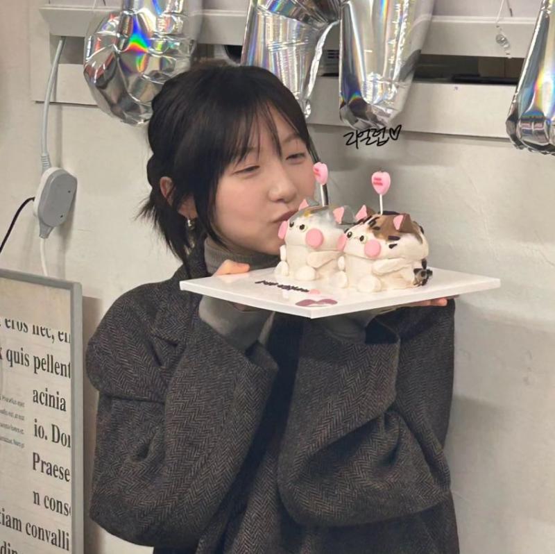 주현영 한복화보