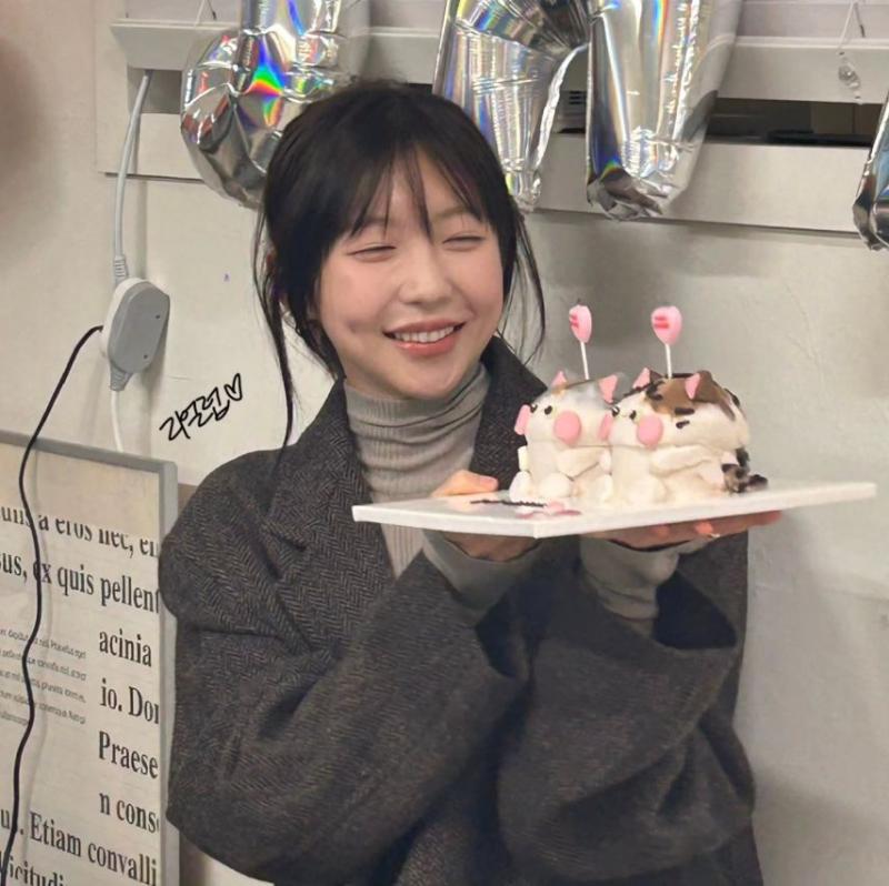 주현영 한복화보