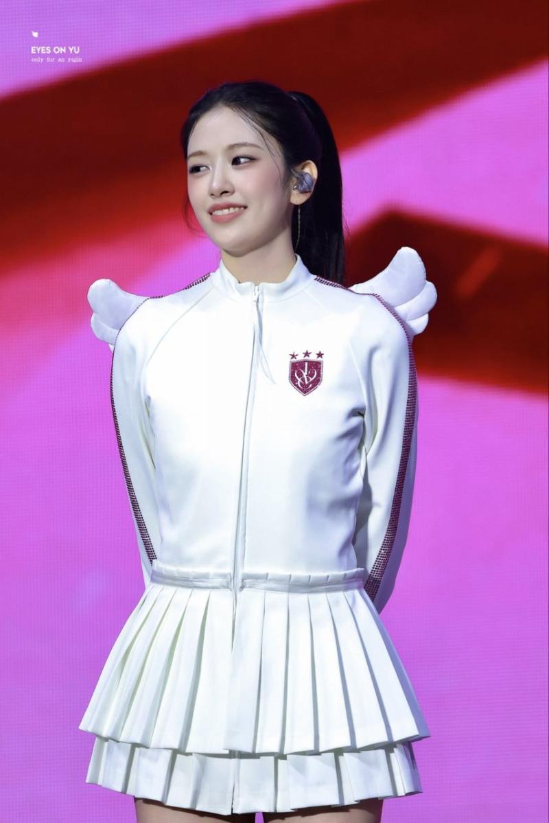 아이브 안유진
