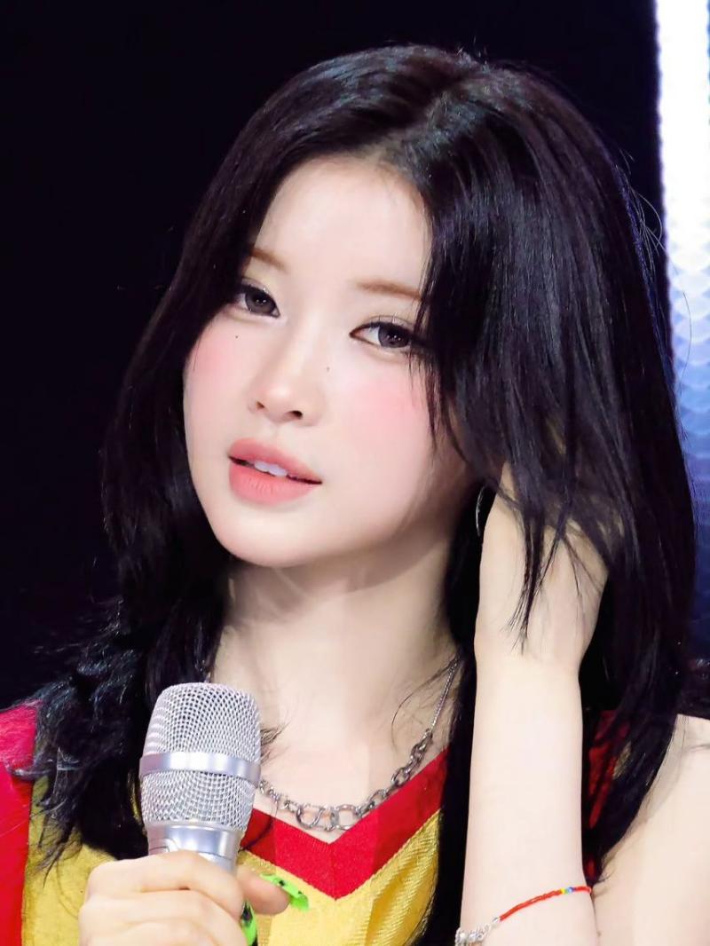 BABYMONSTER (베이비몬스터) 아사