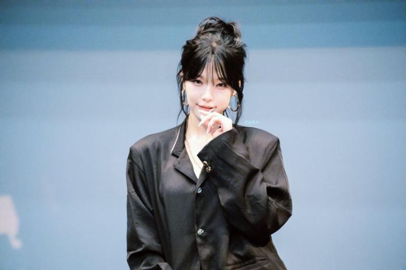 프로미스나인 백지헌