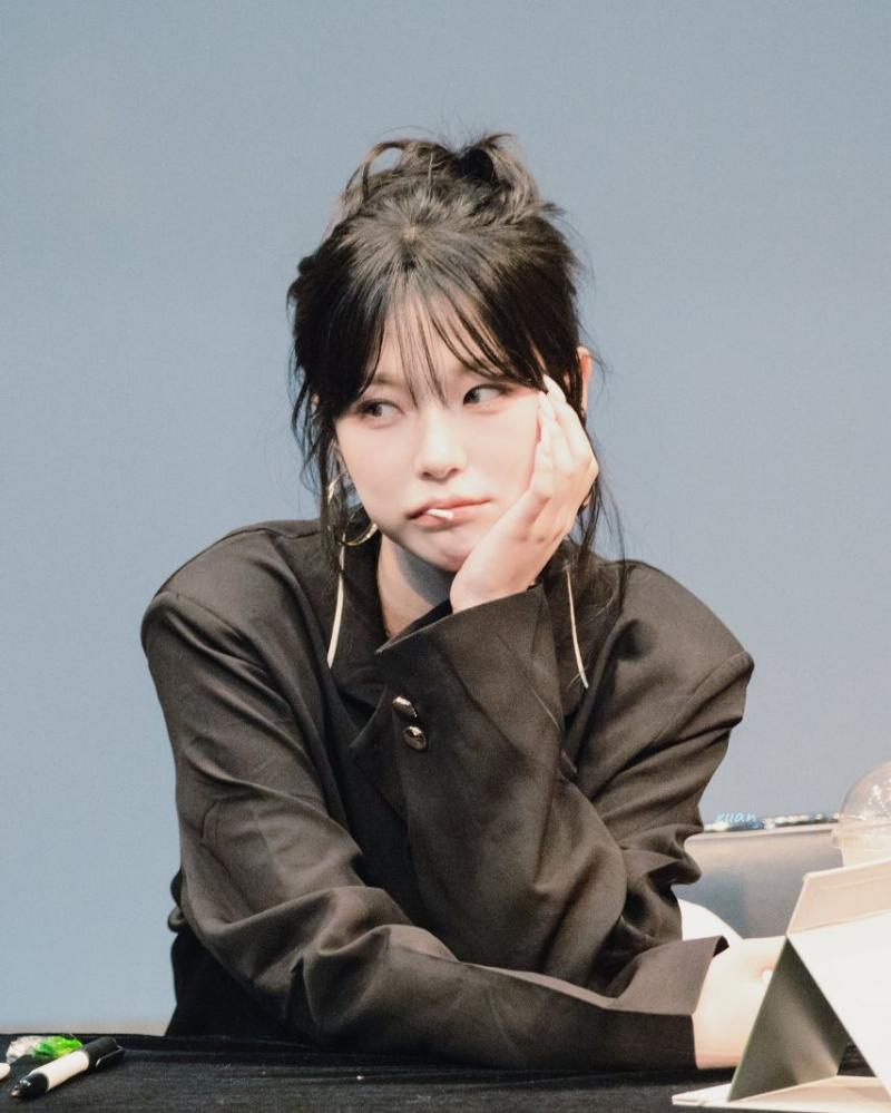 프로미스나인 백지헌