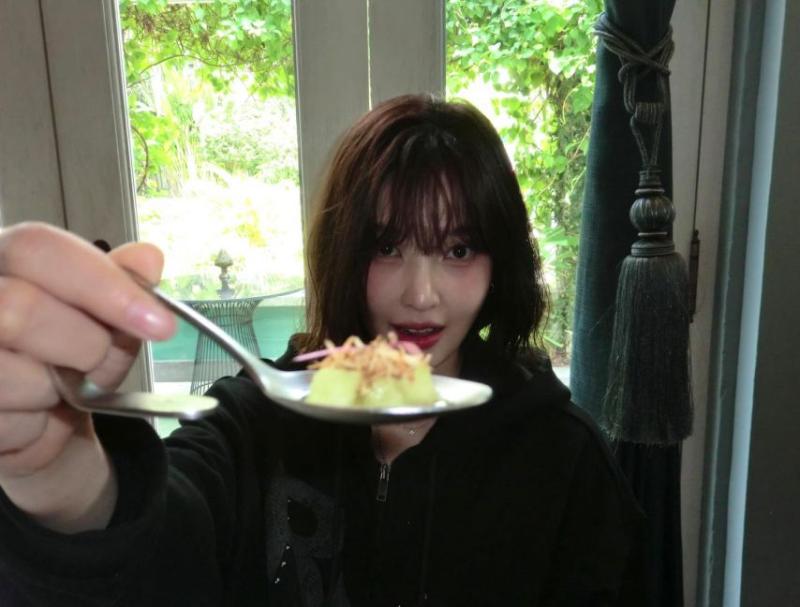 조이/ 슬기 레드벨벳 인별