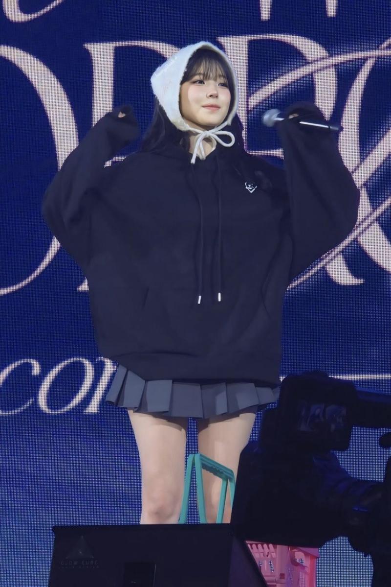 프로미스나인 지헌