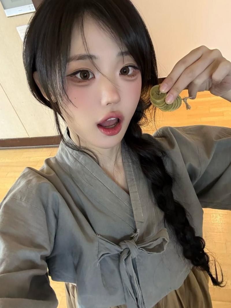 QWER 히나