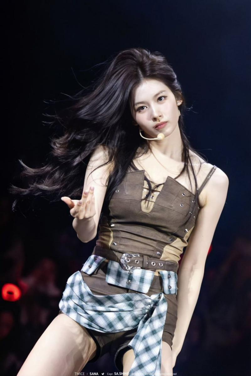 트와이스 사나