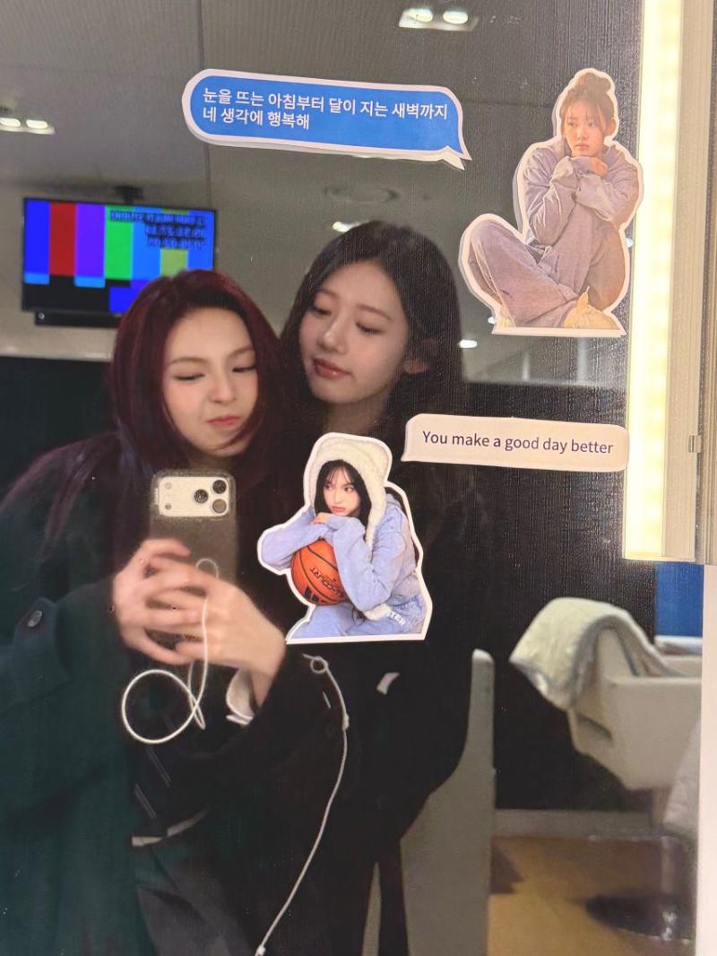 베이비몬스터 로라
