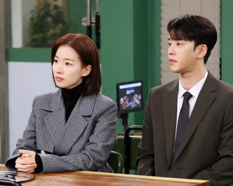 연패에 화나서 주먹질하는 고해형 이시아 등