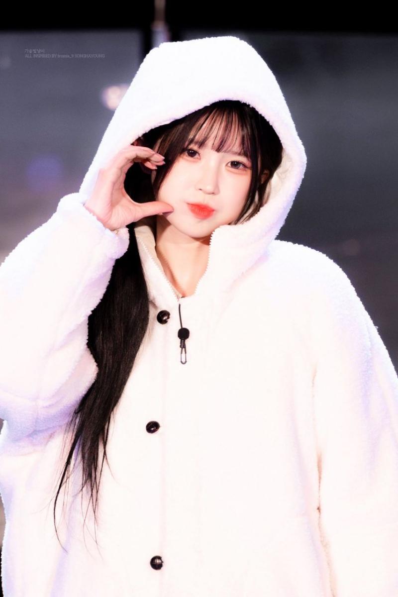 프로미스나인 송하영