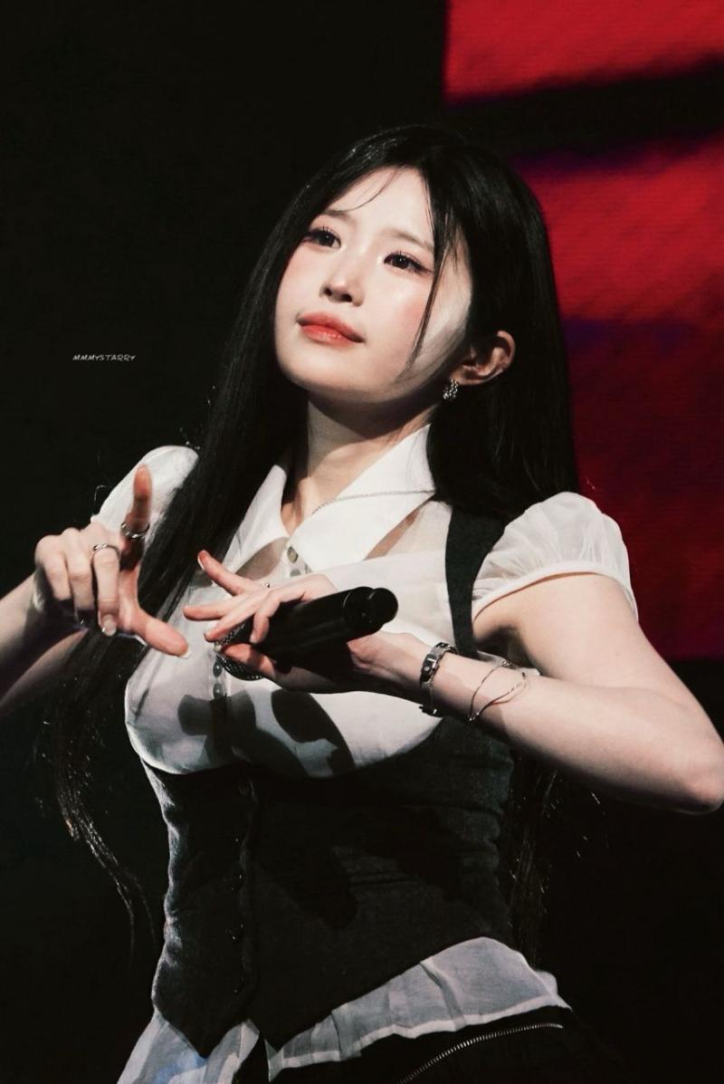 프로미스나인 송하영