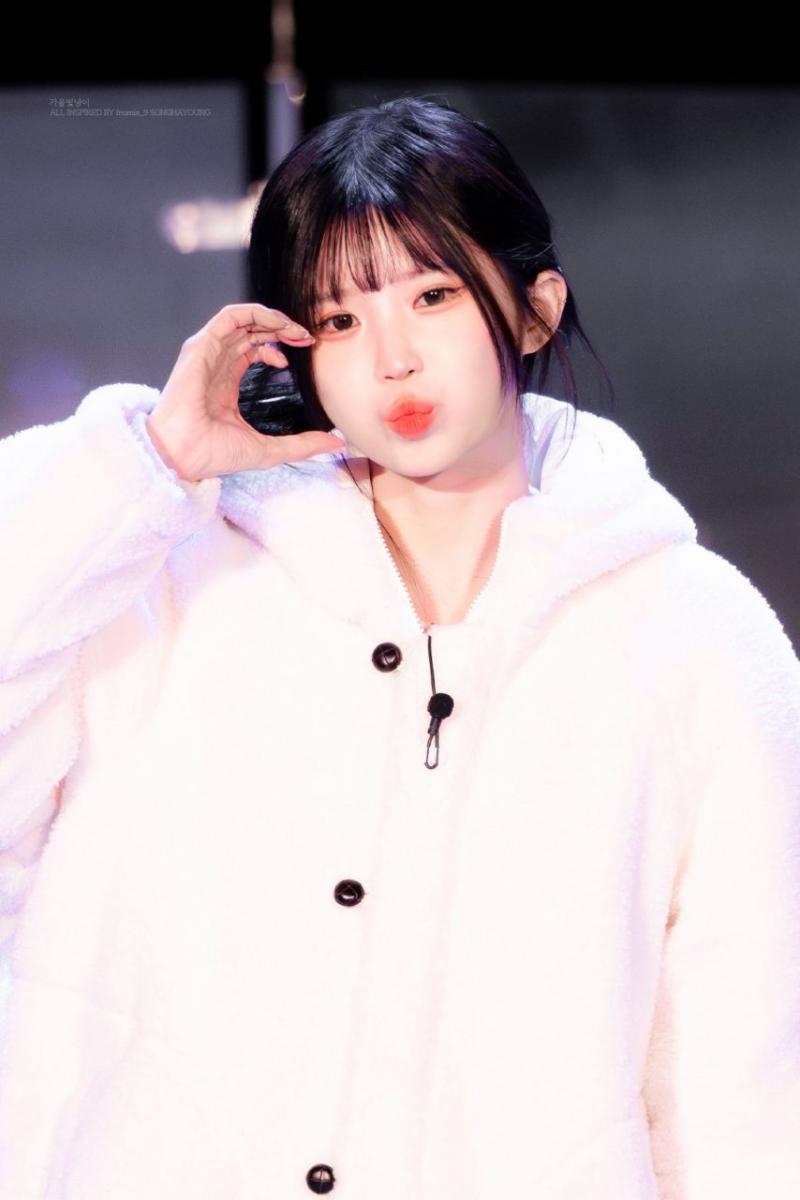 프로미스나인 송하영