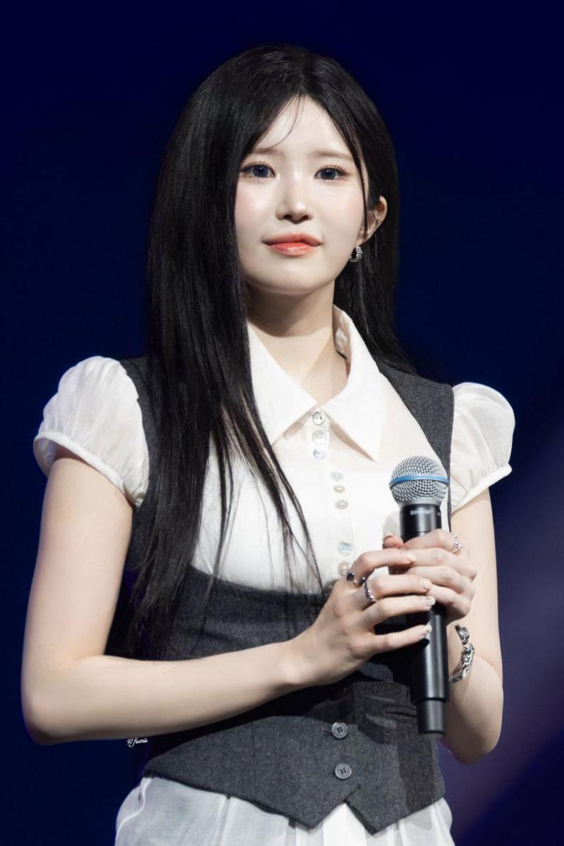 프로미스나인 송하영