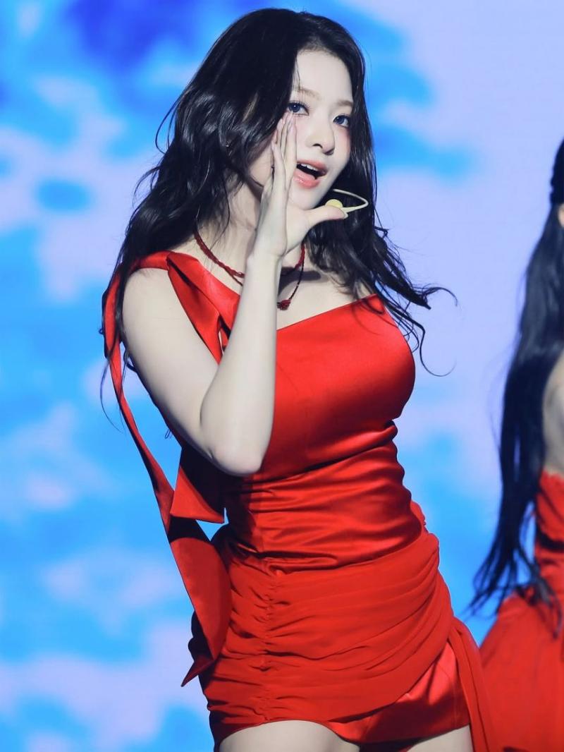 프로미스나인 (fromis_9) 이나경