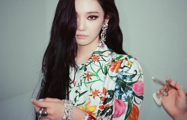 에스파 닝닝 DAZED