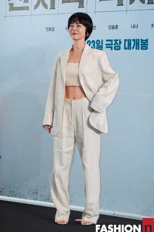 우희진 50세 싱글 비키니