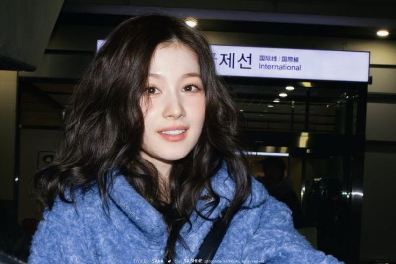 트와이스 사나