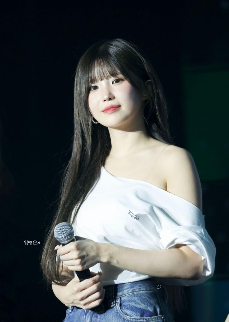 프로미스나인 송하영