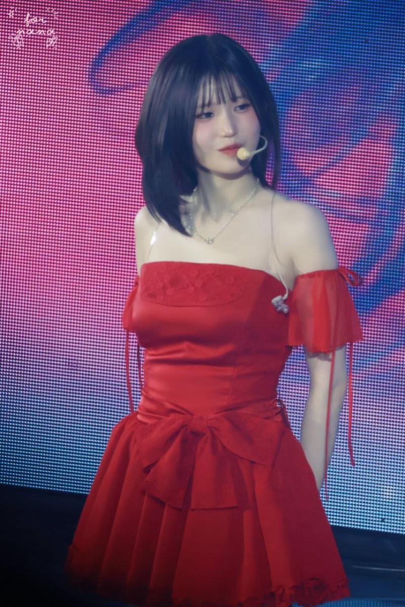 프로미스나인 송하영