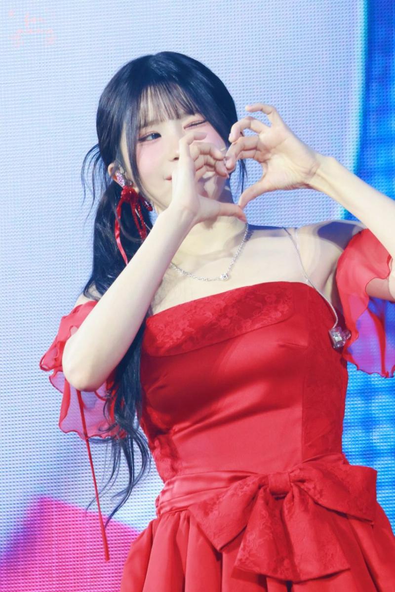 프로미스나인 송하영
