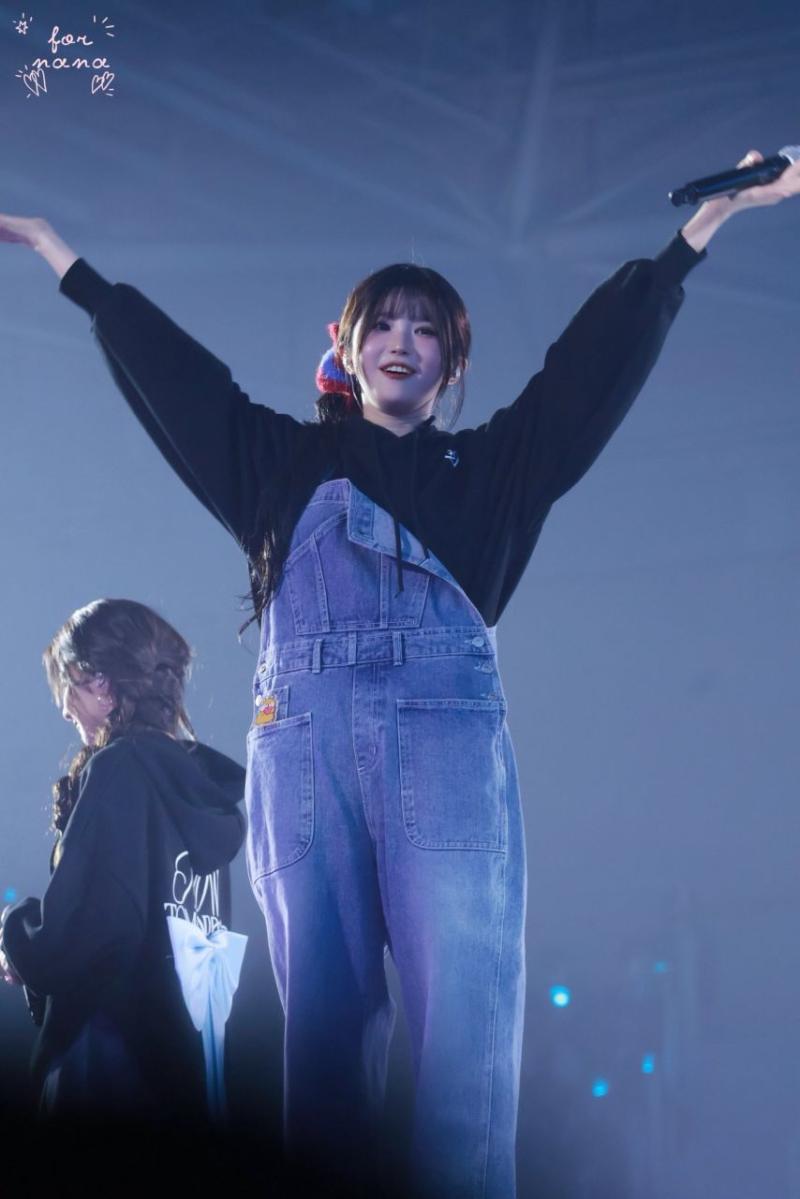 프로미스나인 송하영