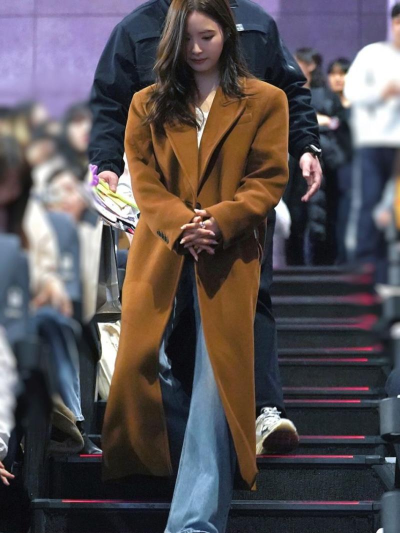 신세경