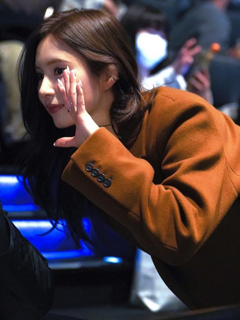 신세경
