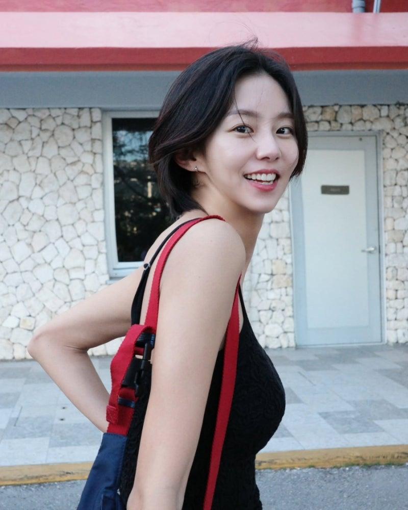 유이 한때 꿀벅지미녀