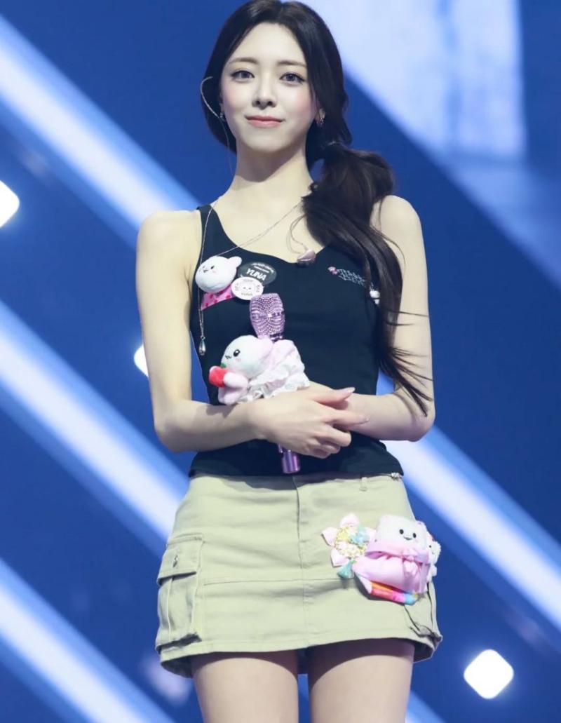 ITZY (있지) 유나