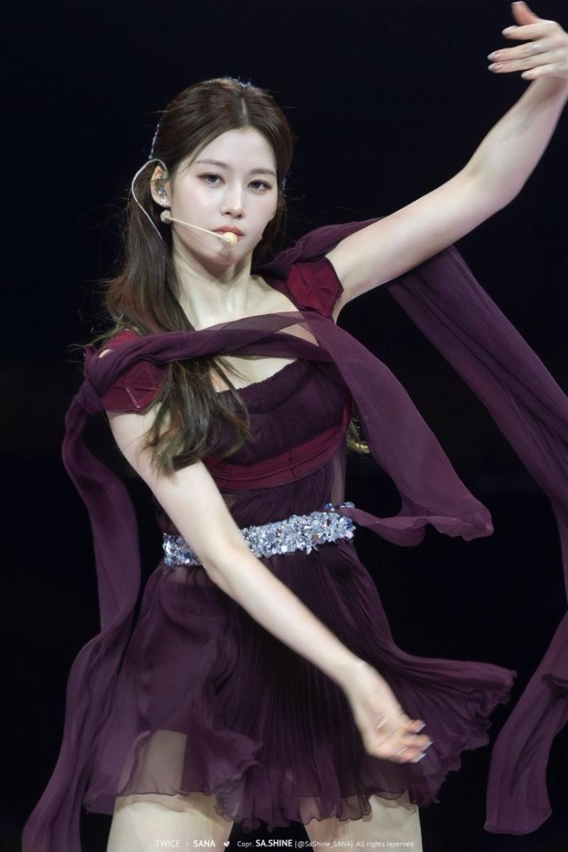 트와이스 사나