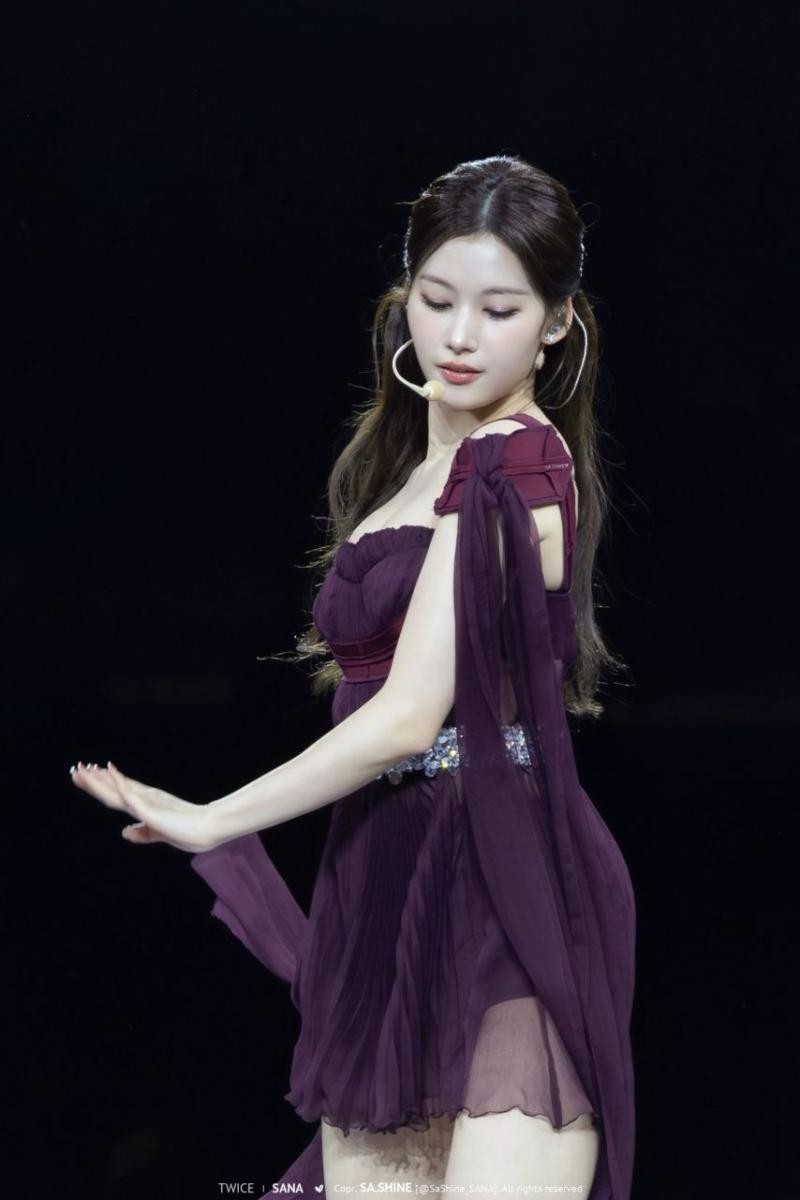 트와이스 사나