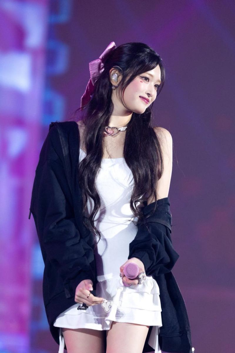 0221 아이브 이서 DAY