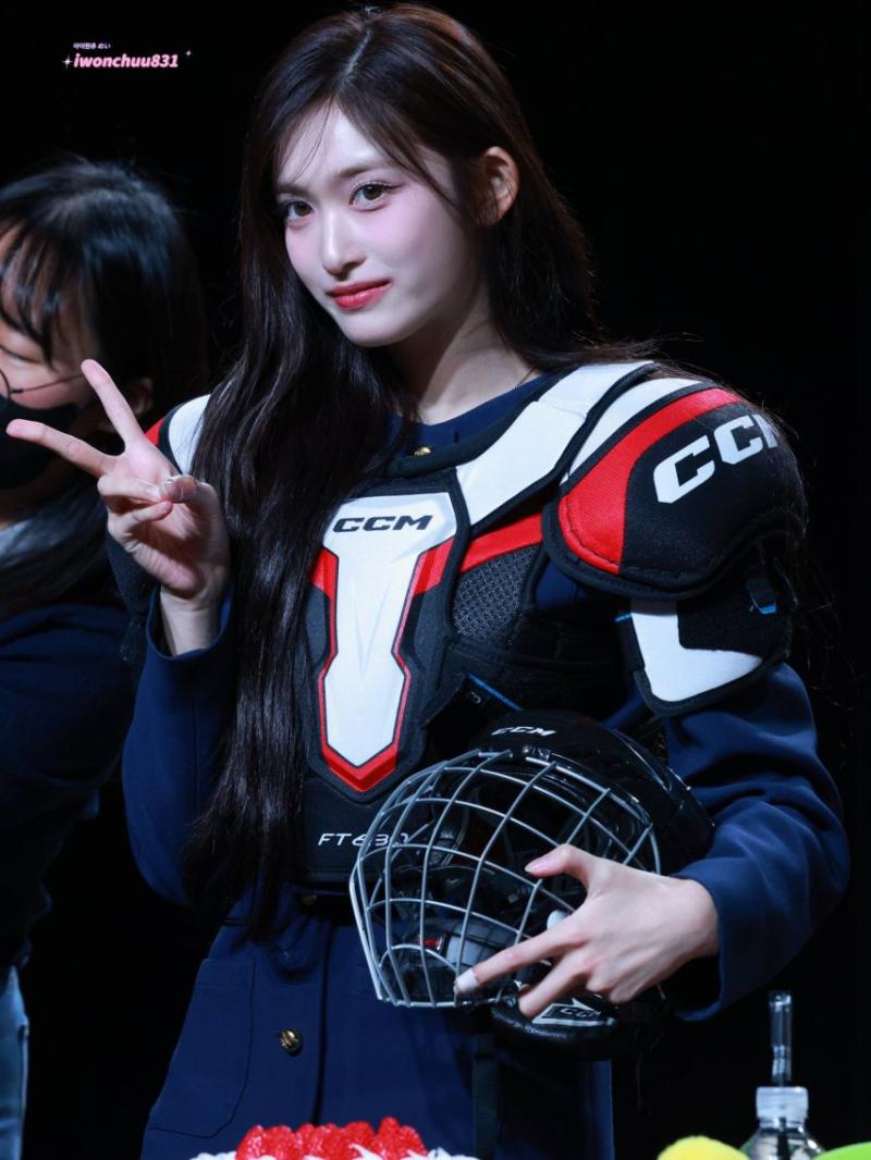 0221 아이브 이서 DAY
