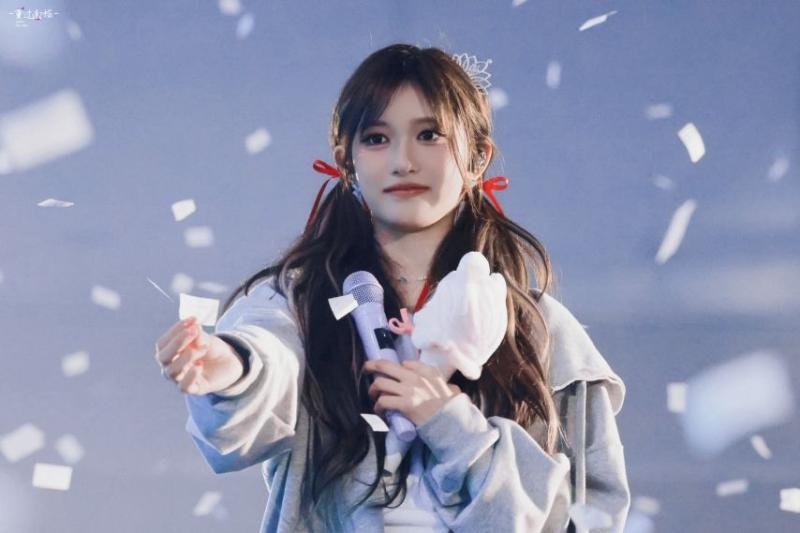 0221 아이브 이서 DAY