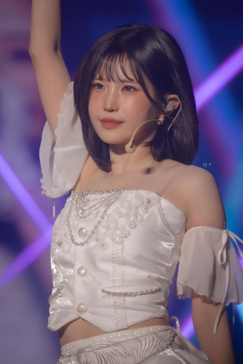 프로미스나인 송하영