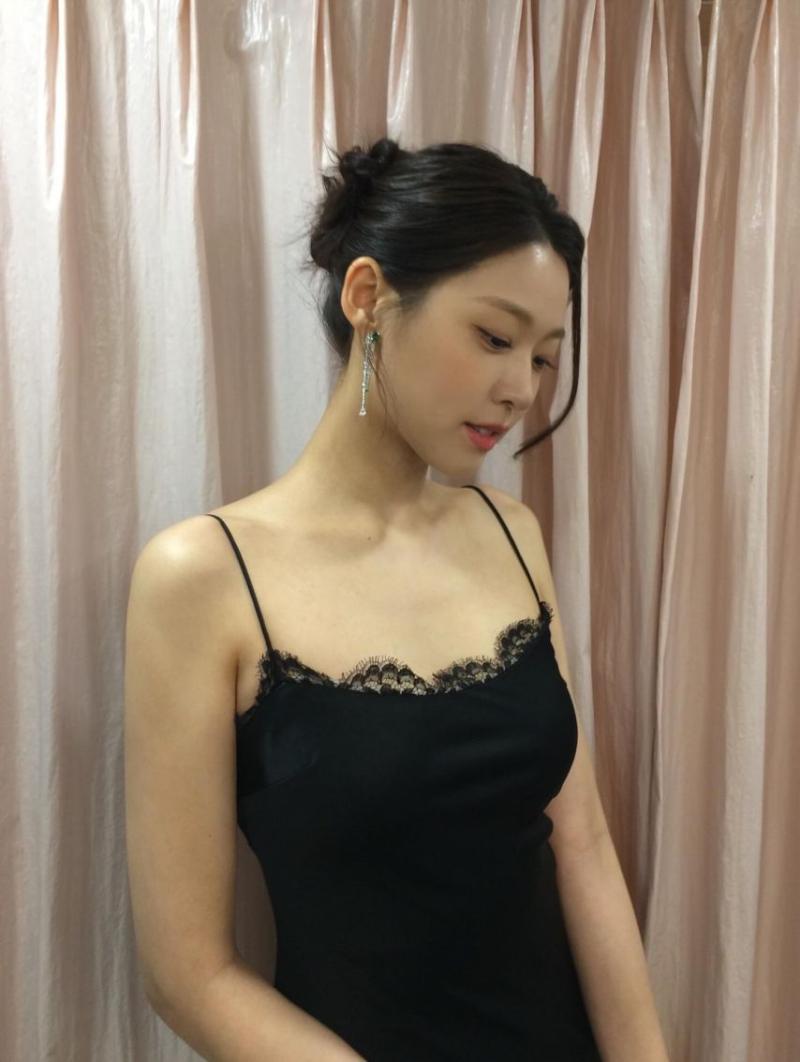 설현