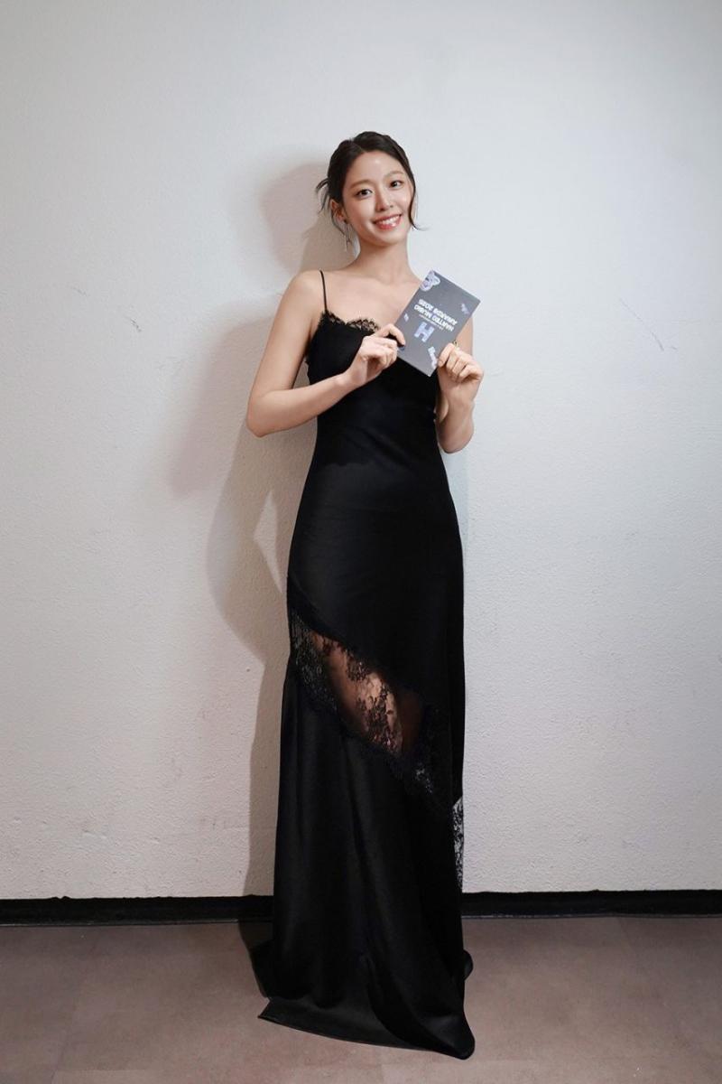 설현