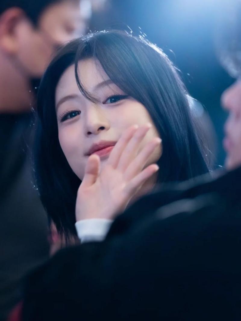 BABYMONSTER (베이비몬스터) 아현