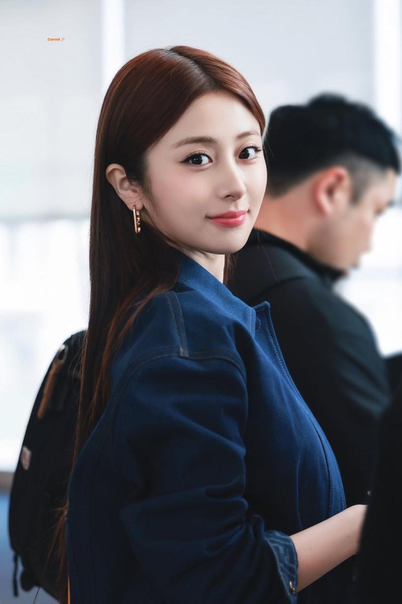 오늘자 르세라핌 허윤진