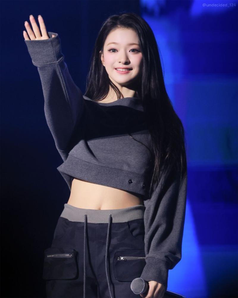 프로미스나인 이나경