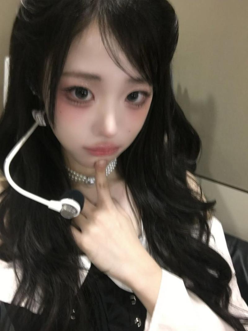 QWER 히나