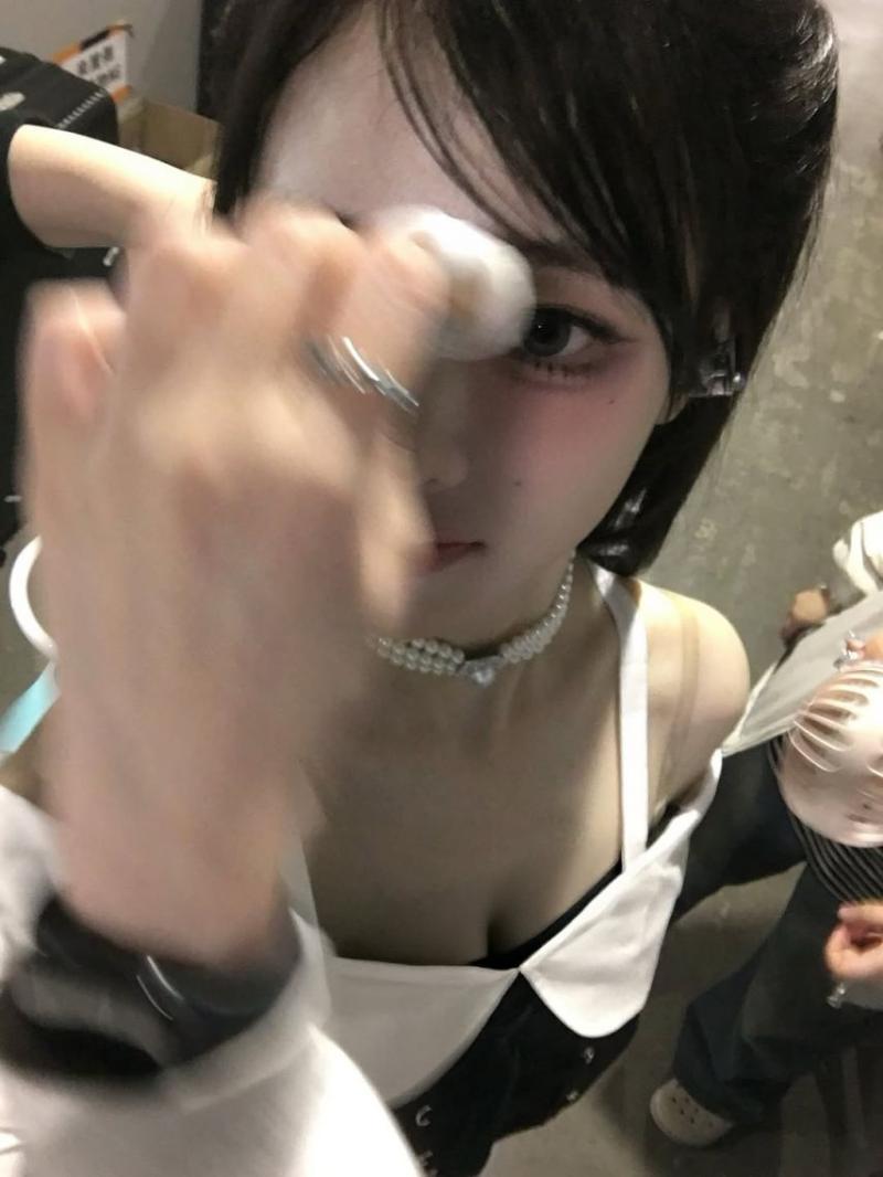 QWER 히나